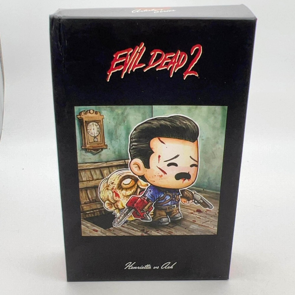 Evil Dead 2 Henrietta vs Ash Loot Crate Artist Series J Salvador Figure Diorama